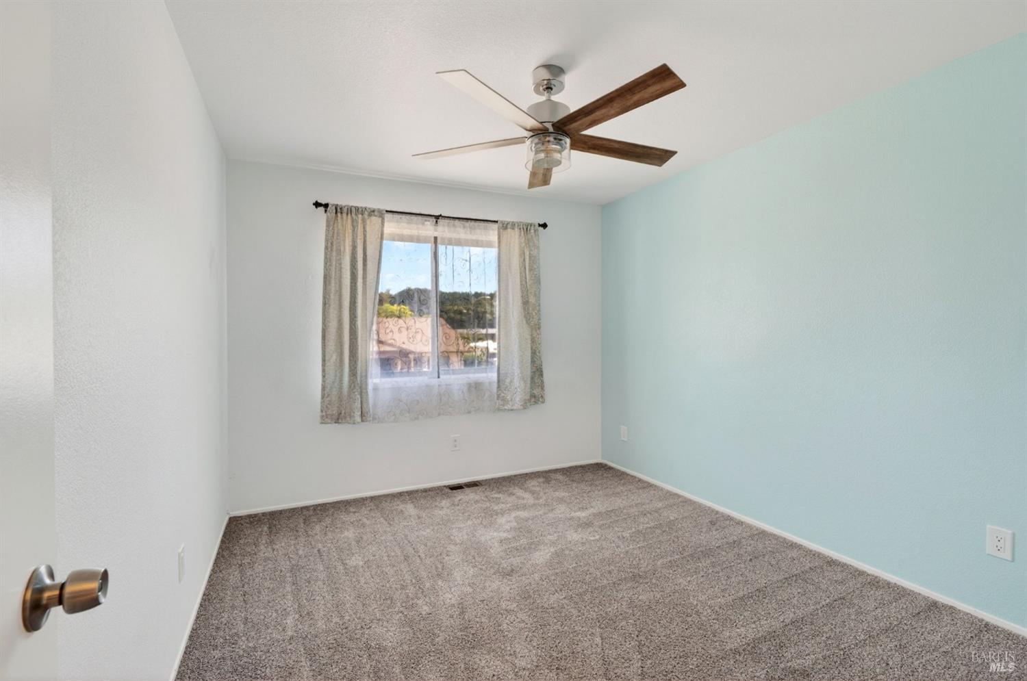 100 Roan Court Cloverdale CA 95425
