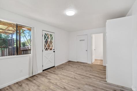 100 Roan Court Cloverdale CA 95425