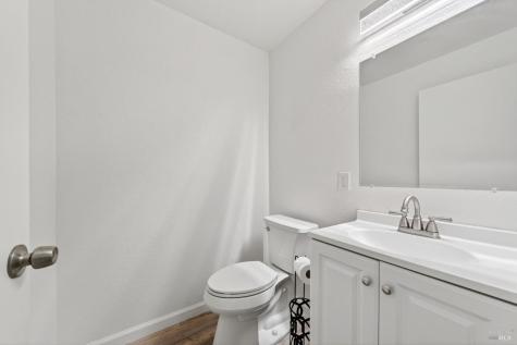 100 Roan Court Cloverdale CA 95425