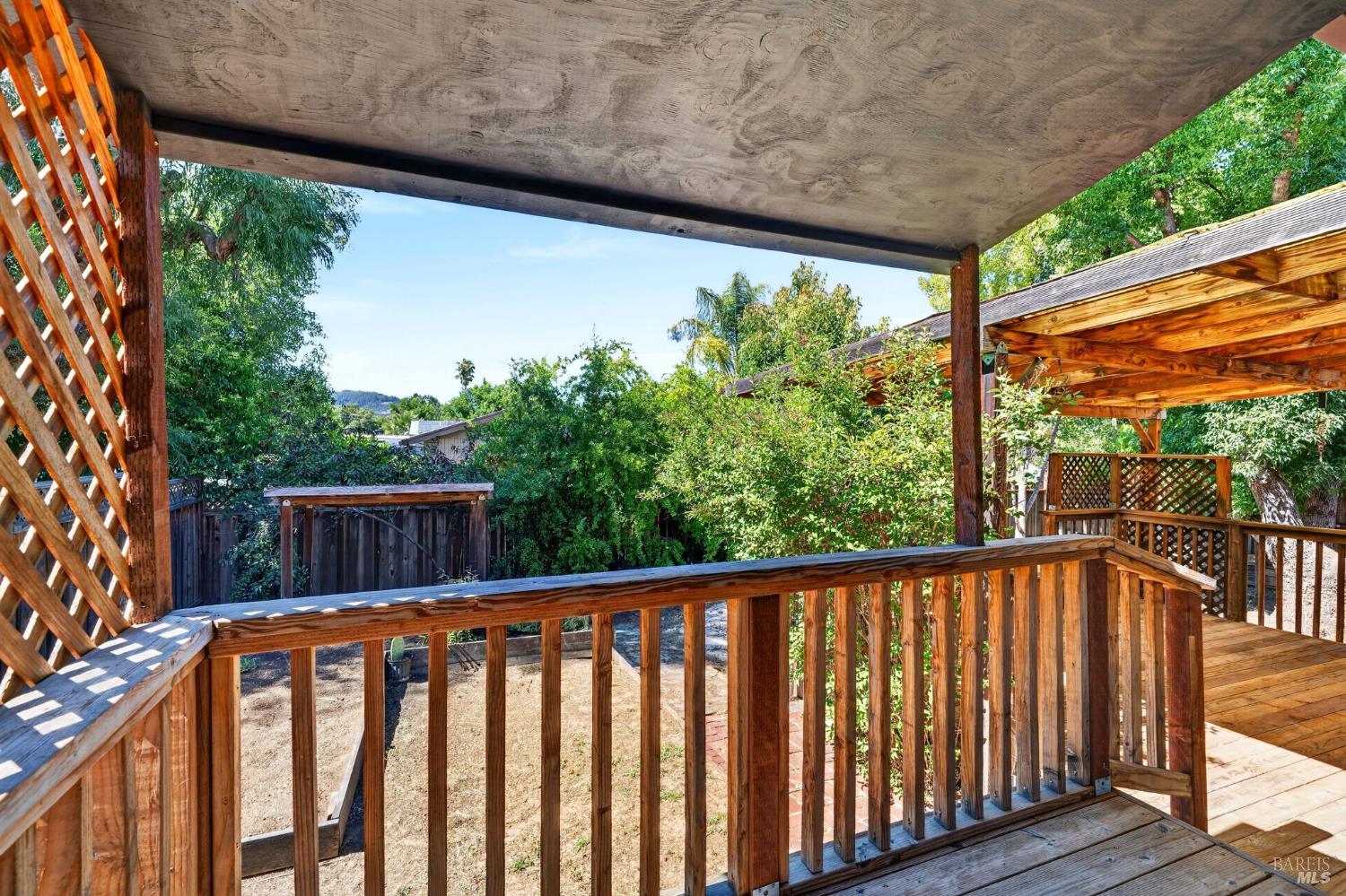 100 Roan Court Cloverdale CA 95425