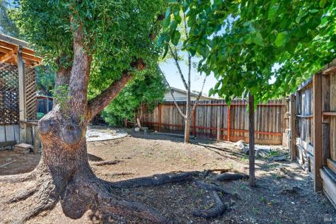 100 Roan Court Cloverdale CA 95425