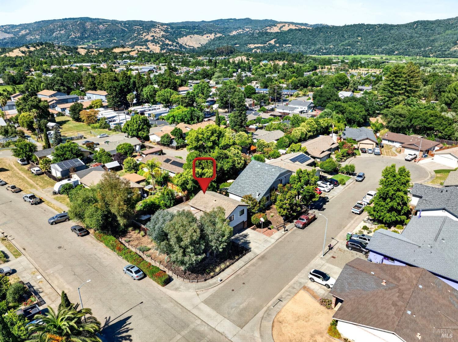 100 Roan Court Cloverdale CA 95425