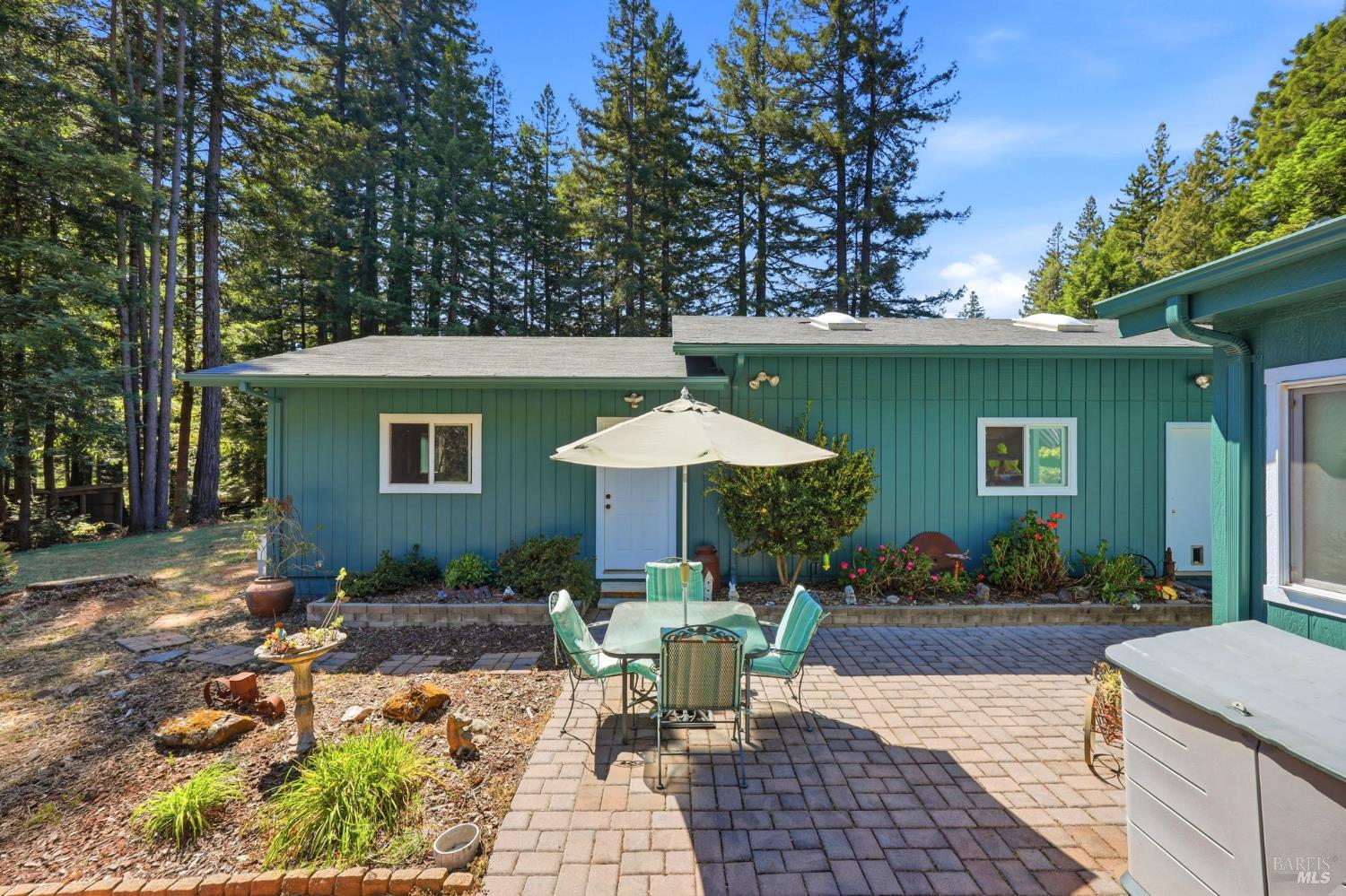 17375 Willow Creek Road Occidental CA 95465