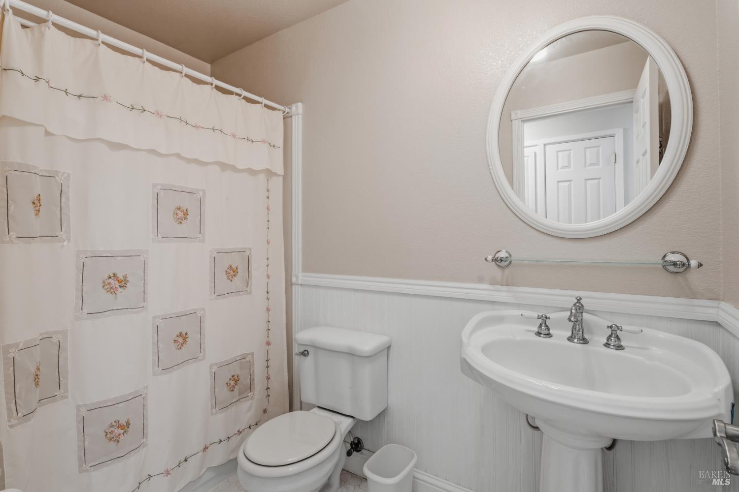 25815 Hawk Drive Willits CA 95490