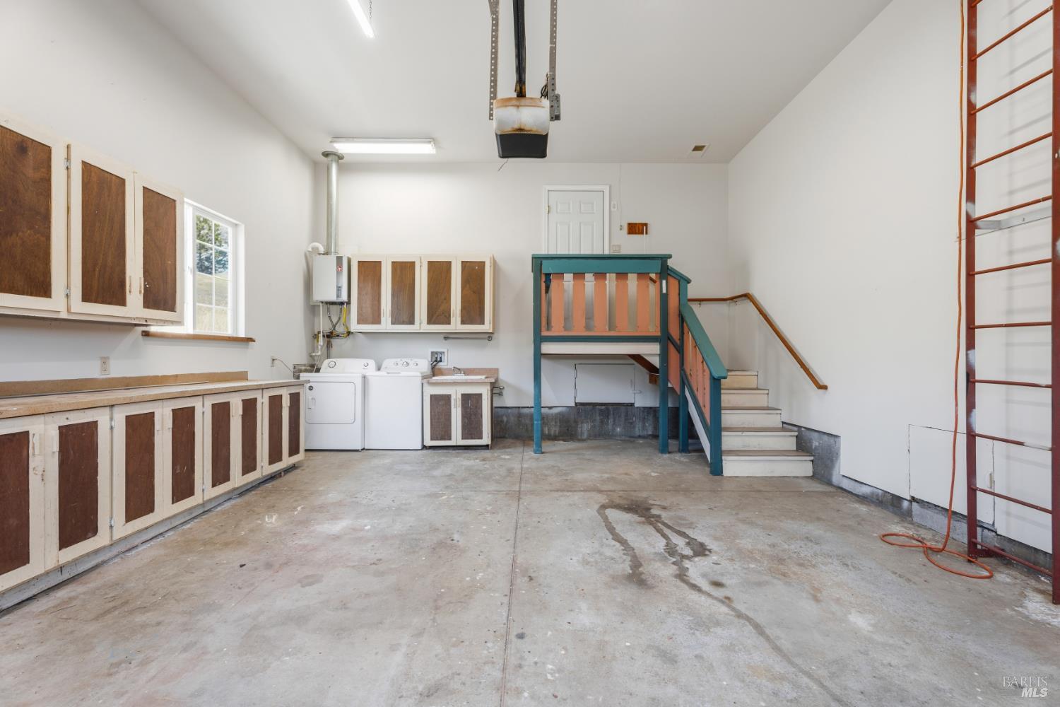 25815 Hawk Drive Willits CA 95490