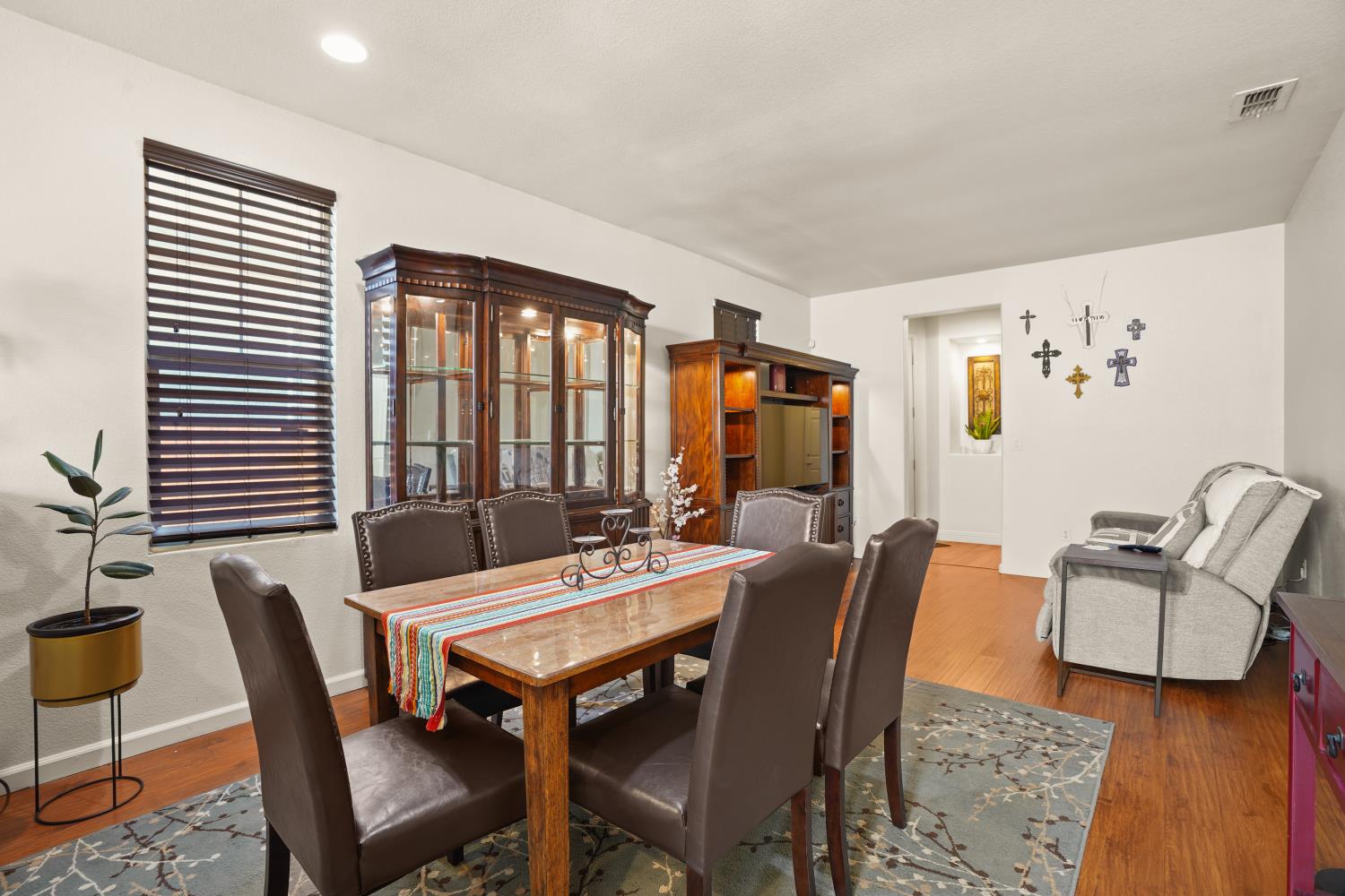 7545 Sun Willow Lane Sacramento CA 95823