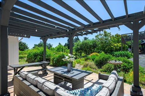 9275 Ferguson Court Sebastopol CA 95472