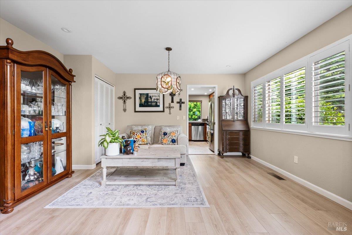 6505 Stonecroft Terrace Santa Rosa CA 95409