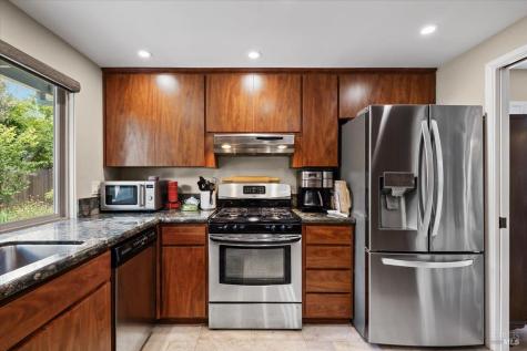 6505 Stonecroft Terrace Santa Rosa CA 95409