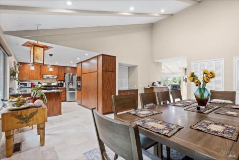 6505 Stonecroft Terrace Santa Rosa CA 95409