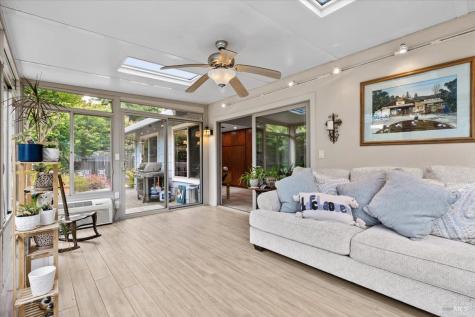 6505 Stonecroft Terrace Santa Rosa CA 95409