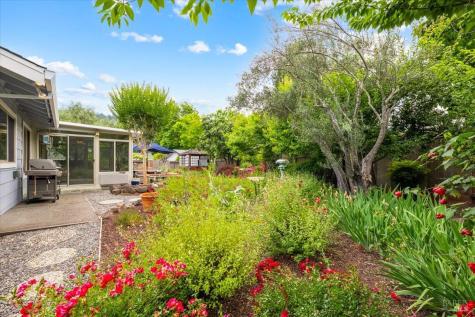 6505 Stonecroft Terrace Santa Rosa CA 95409