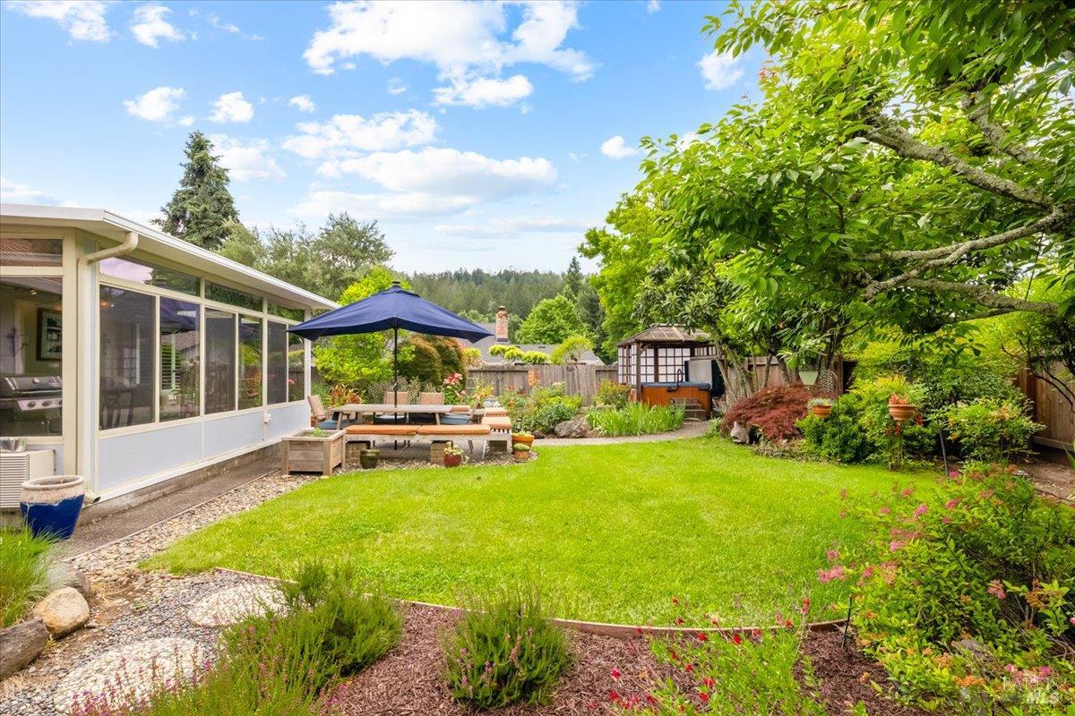 6505 Stonecroft Terrace Santa Rosa CA 95409