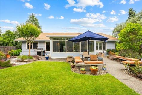 6505 Stonecroft Terrace Santa Rosa CA 95409