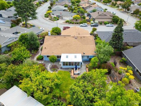 6505 Stonecroft Terrace Santa Rosa CA 95409