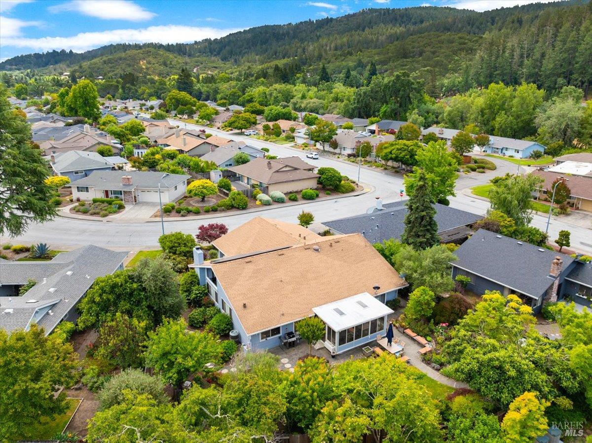 6505 Stonecroft Terrace Santa Rosa CA 95409