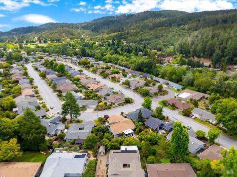 6505 Stonecroft Terrace Santa Rosa CA 95409
