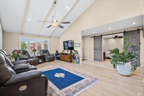 6505 Stonecroft Terrace Santa Rosa CA 95409