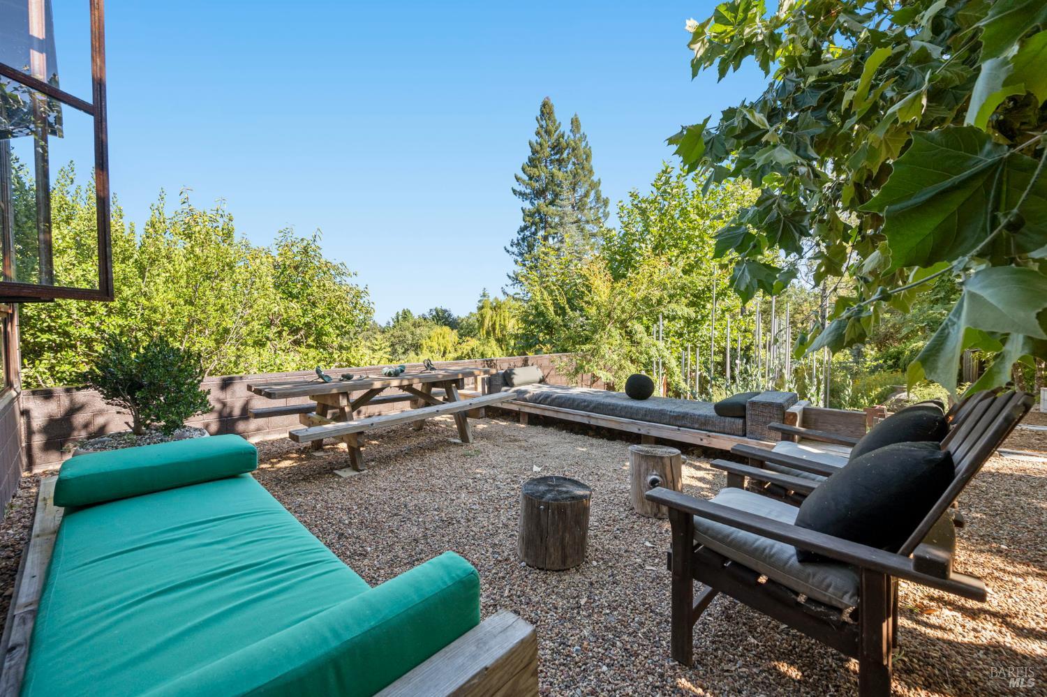 7480 Poplar Drive Forestville CA 95436