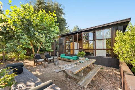 7480 Poplar Drive Forestville CA 95436