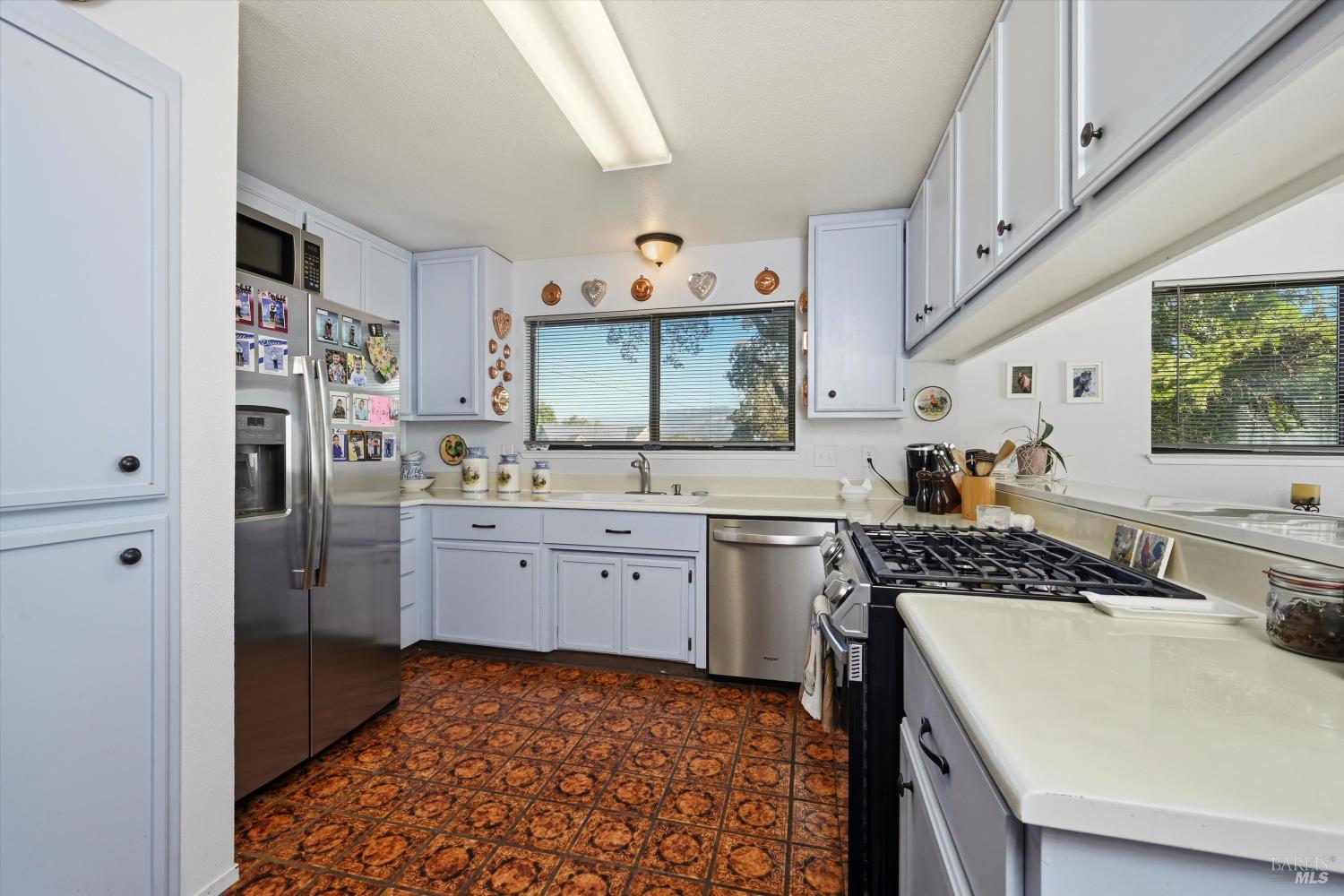 2965 S Lake Drive Kelseyville CA 95451