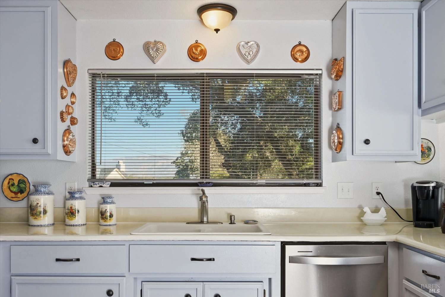 2965 S Lake Drive Kelseyville CA 95451