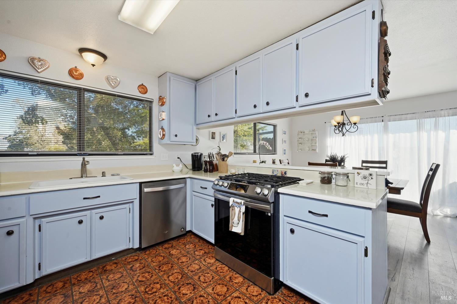 2965 S Lake Drive Kelseyville CA 95451