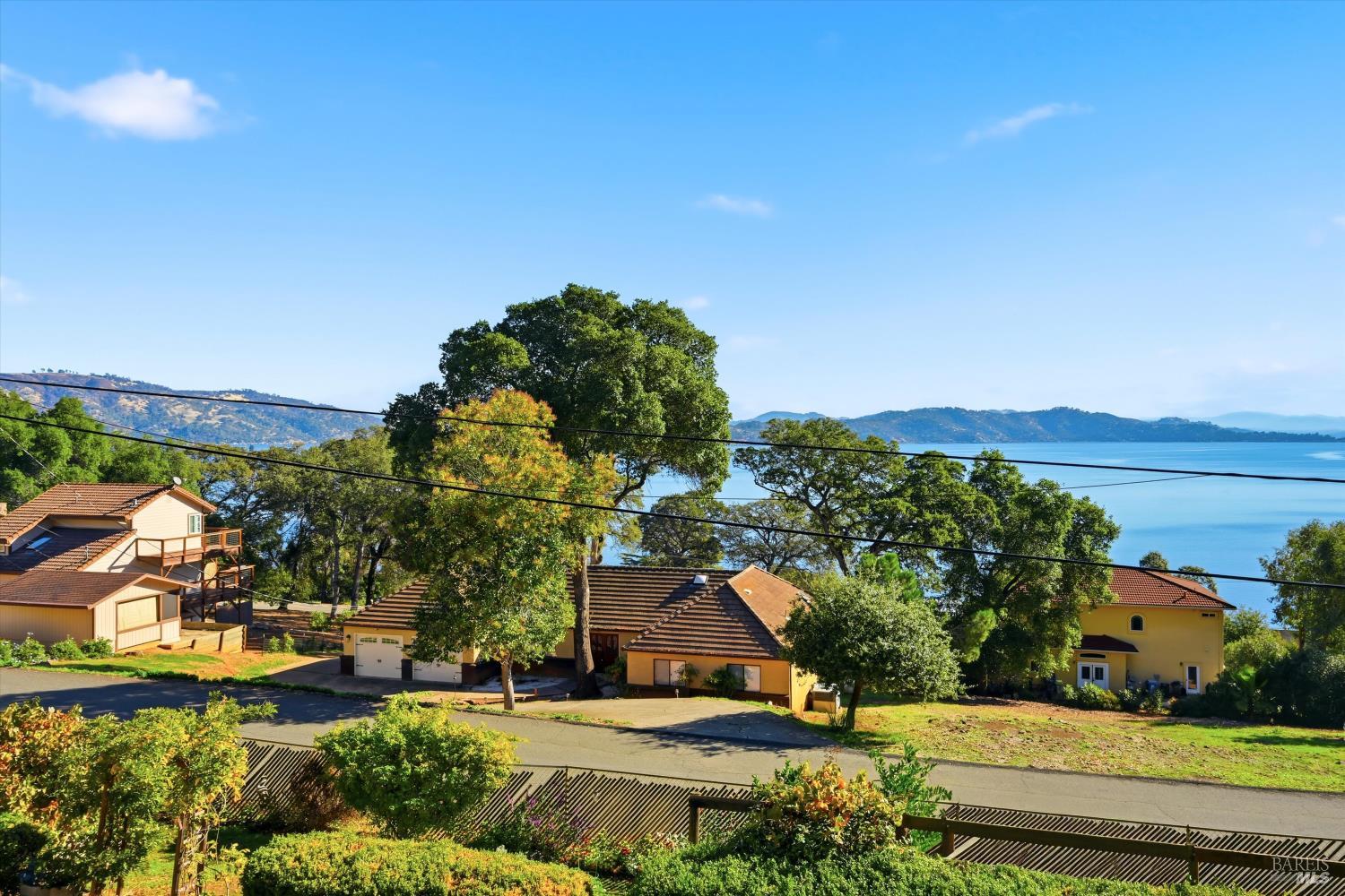 2965 S Lake Drive Kelseyville CA 95451