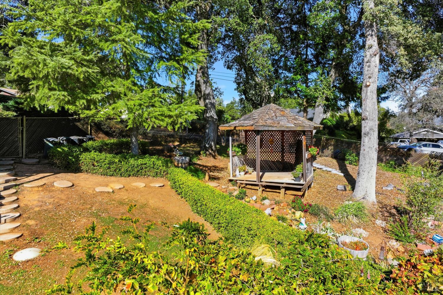 2965 S Lake Drive Kelseyville CA 95451