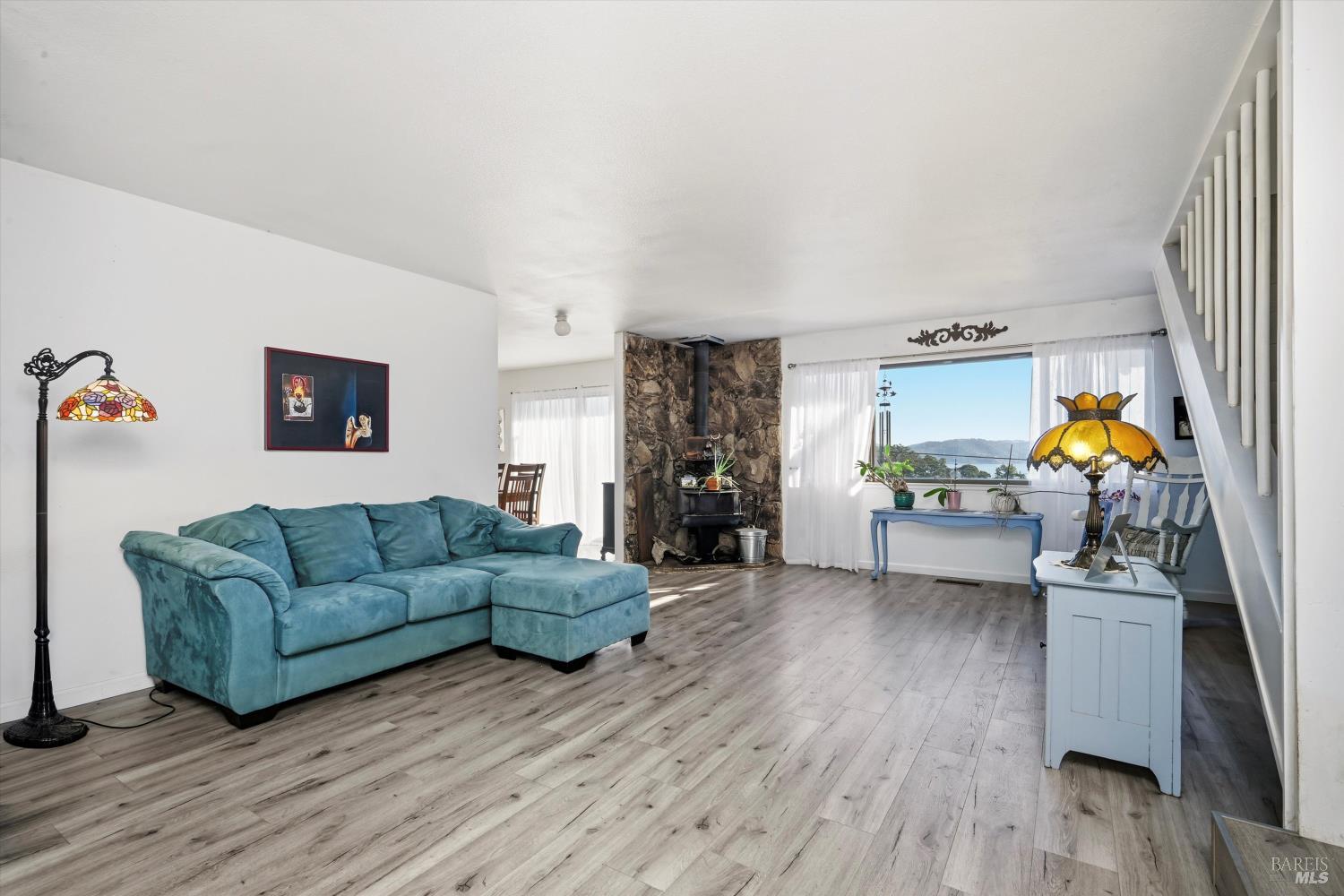 2965 S Lake Drive Kelseyville CA 95451