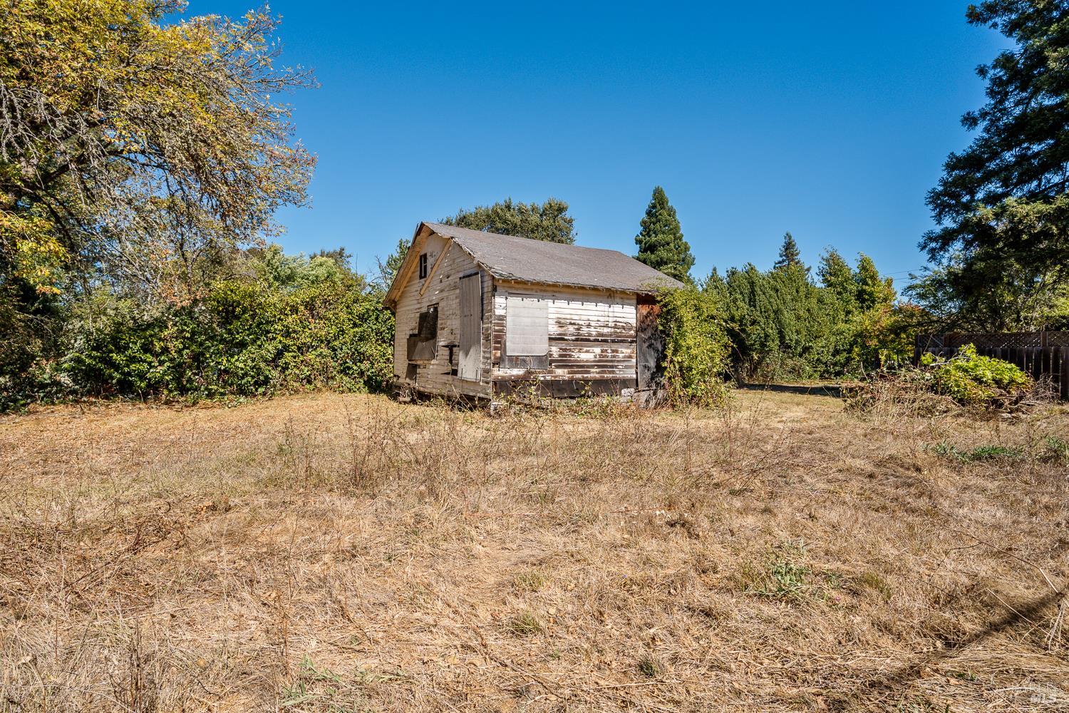 1124 Locust Street Willits CA 95490