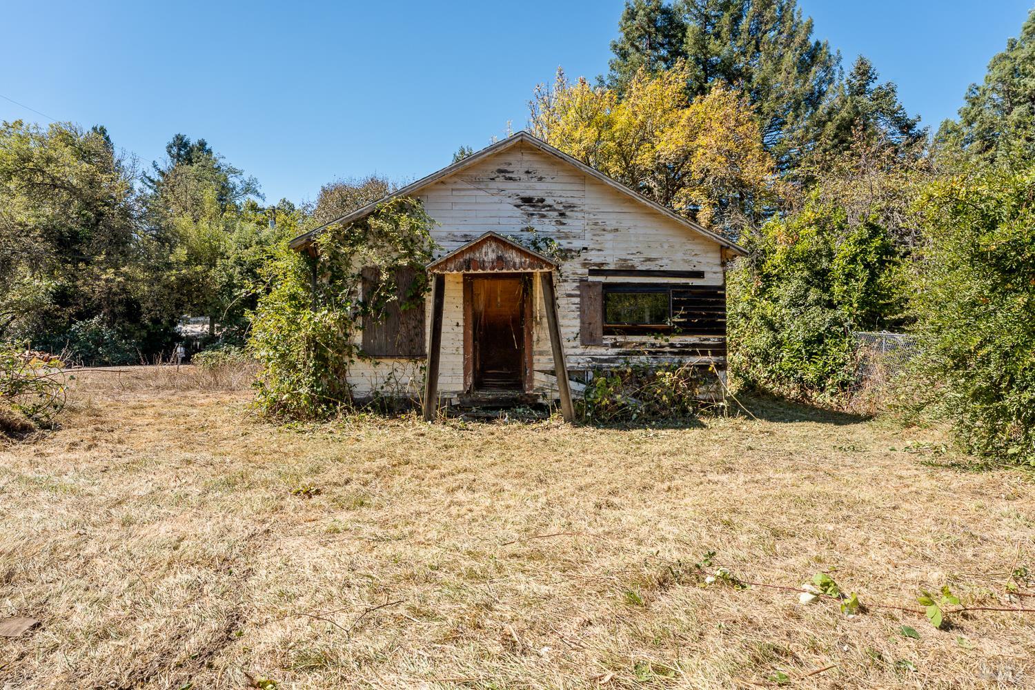 1124 Locust Street Willits CA 95490