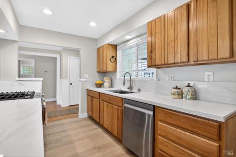 10999 Old Redwood Highway Windsor CA 95492