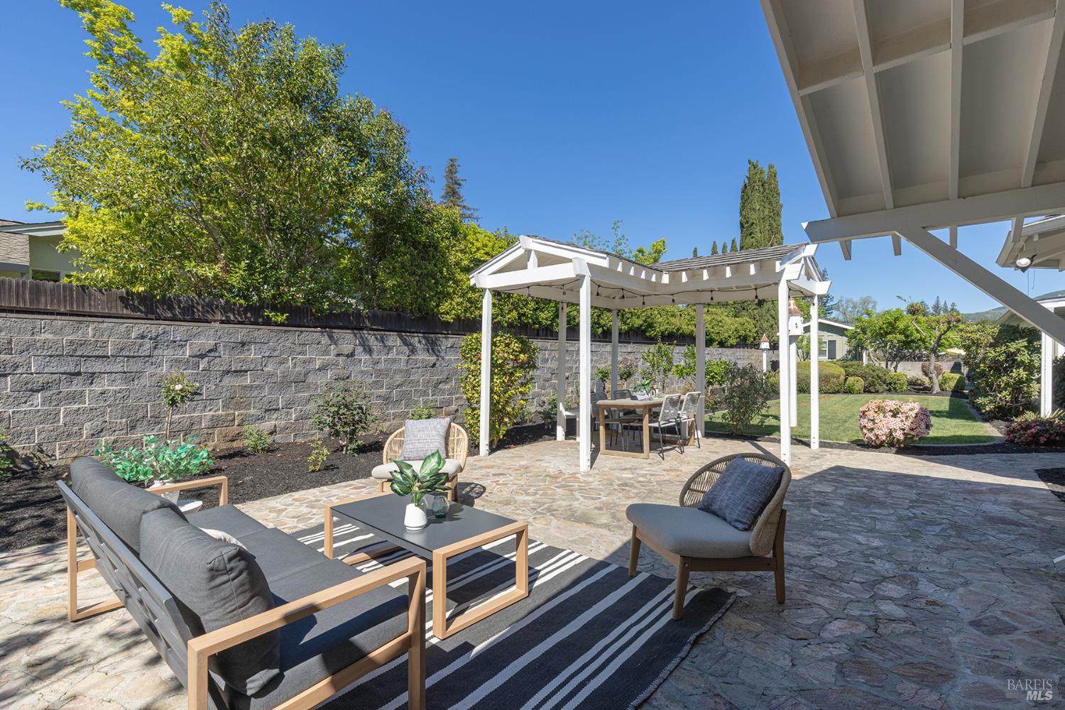 1184 Jerome Way Napa CA 94558