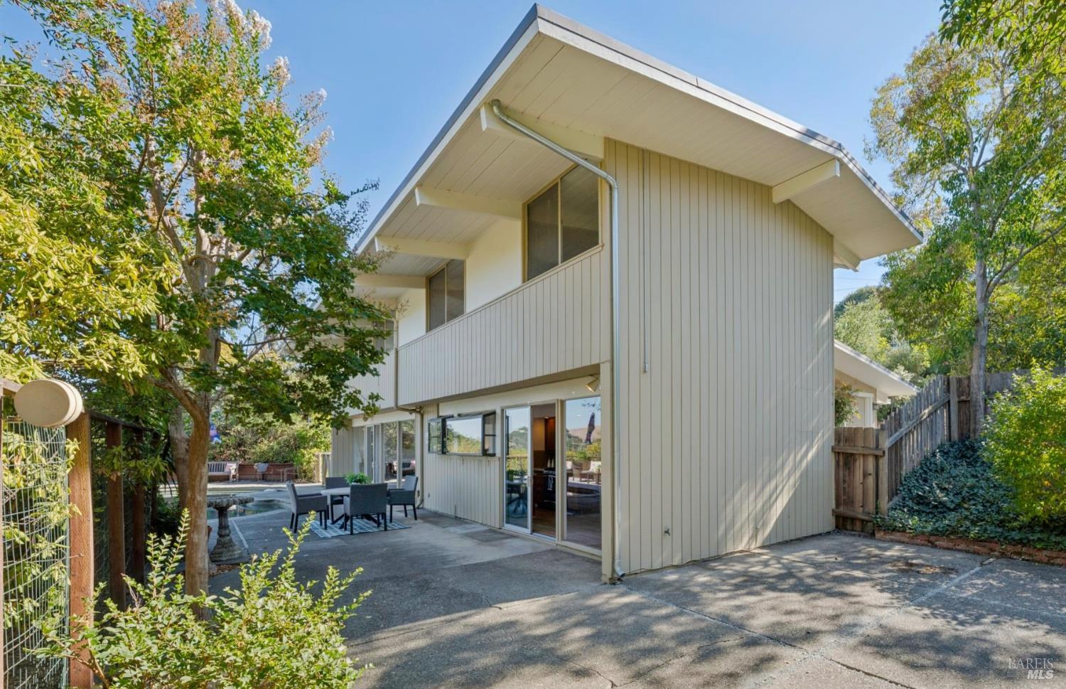 772 Beechnut Court San Rafael CA 94903