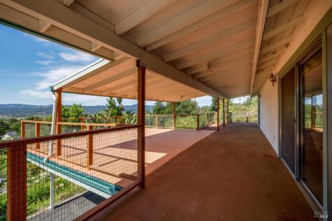 1135 Palomino Road Cloverdale CA 95425