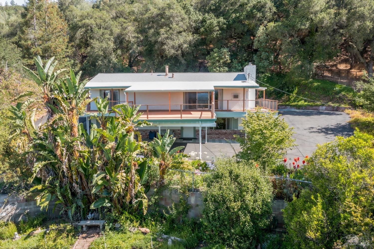 1135 Palomino Road Cloverdale CA 95425