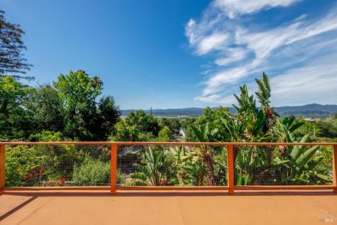 1135 Palomino Road Cloverdale CA 95425