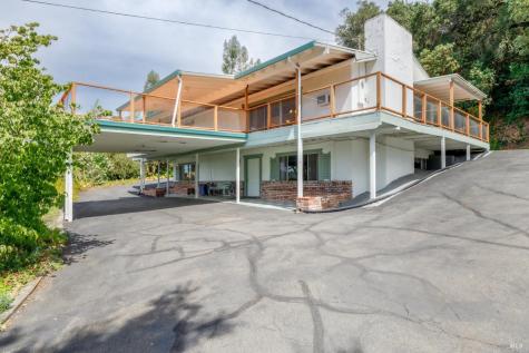 1135 Palomino Road Cloverdale CA 95425