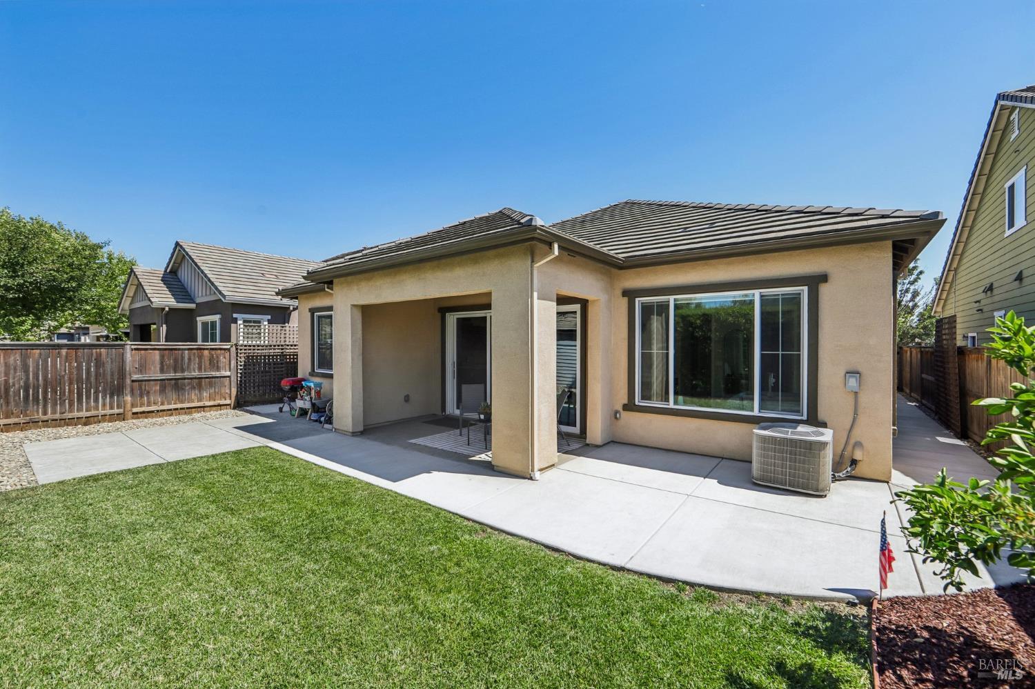 440 Heritage Lane Dixon CA 95620