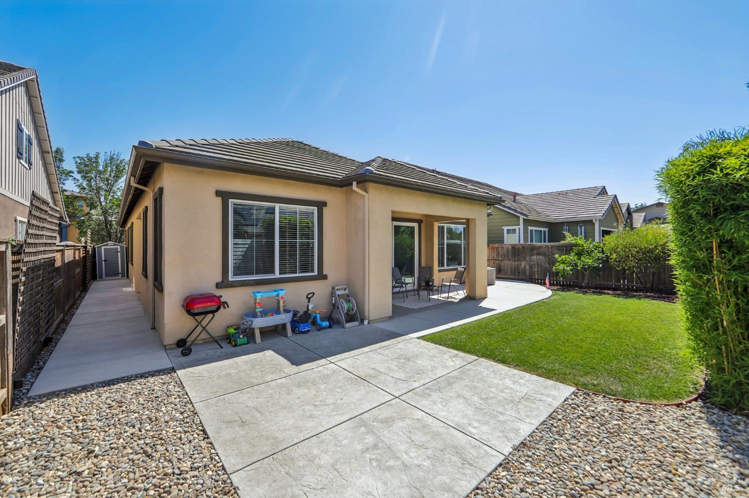 440 Heritage Lane Dixon CA 95620