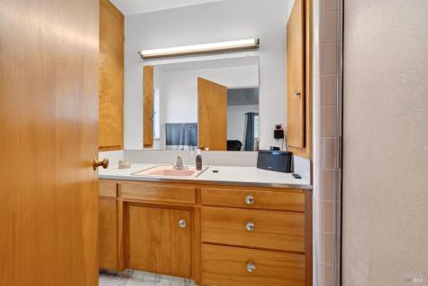 111 S Franklin Street Cloverdale CA 95425