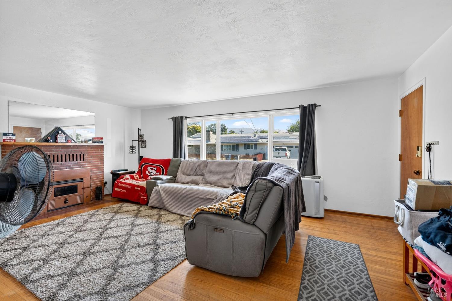111 S Franklin Street Cloverdale CA 95425