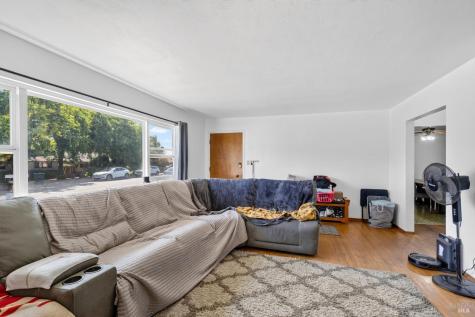 111 S Franklin Street Cloverdale CA 95425