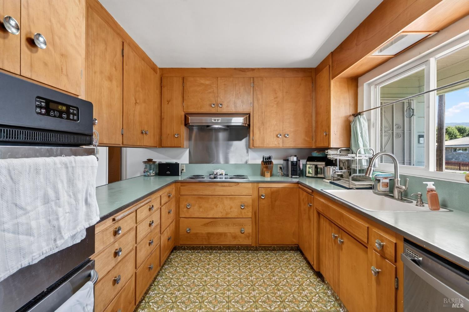 111 S Franklin Street Cloverdale CA 95425