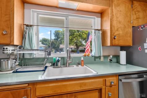 111 S Franklin Street Cloverdale CA 95425