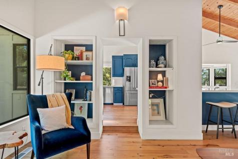 913 Valley View Drive Healdsburg CA 95448