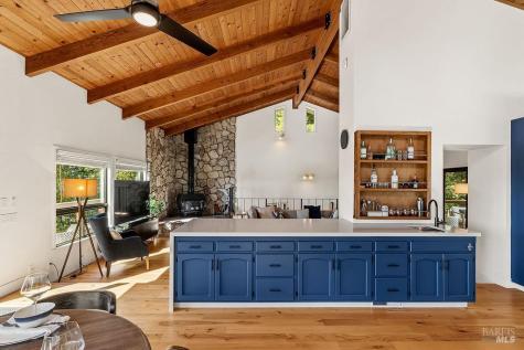 913 Valley View Drive Healdsburg CA 95448