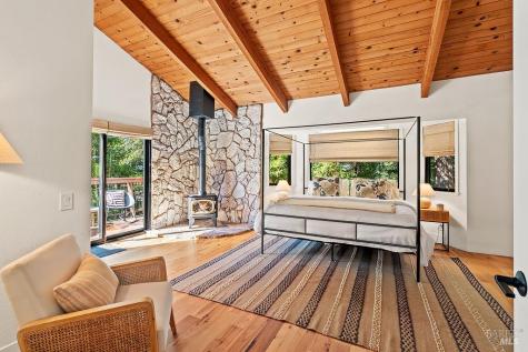 913 Valley View Drive Healdsburg CA 95448