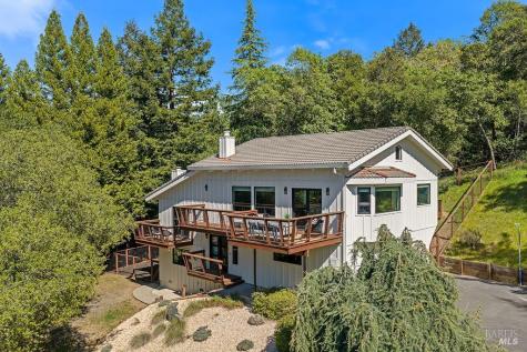 913 Valley View Drive Healdsburg CA 95448